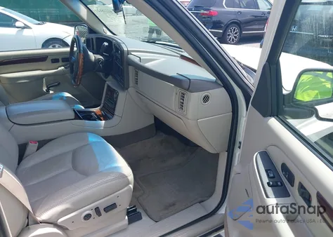 2003 Cadillac Escalade Standard z USA, uszkodzony, nr VIN 1GYEK63N43R222254